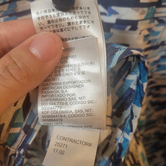 Calvin Klein Pixelated Mosaic Blue Button Down Shirt - Picture 11 of 13